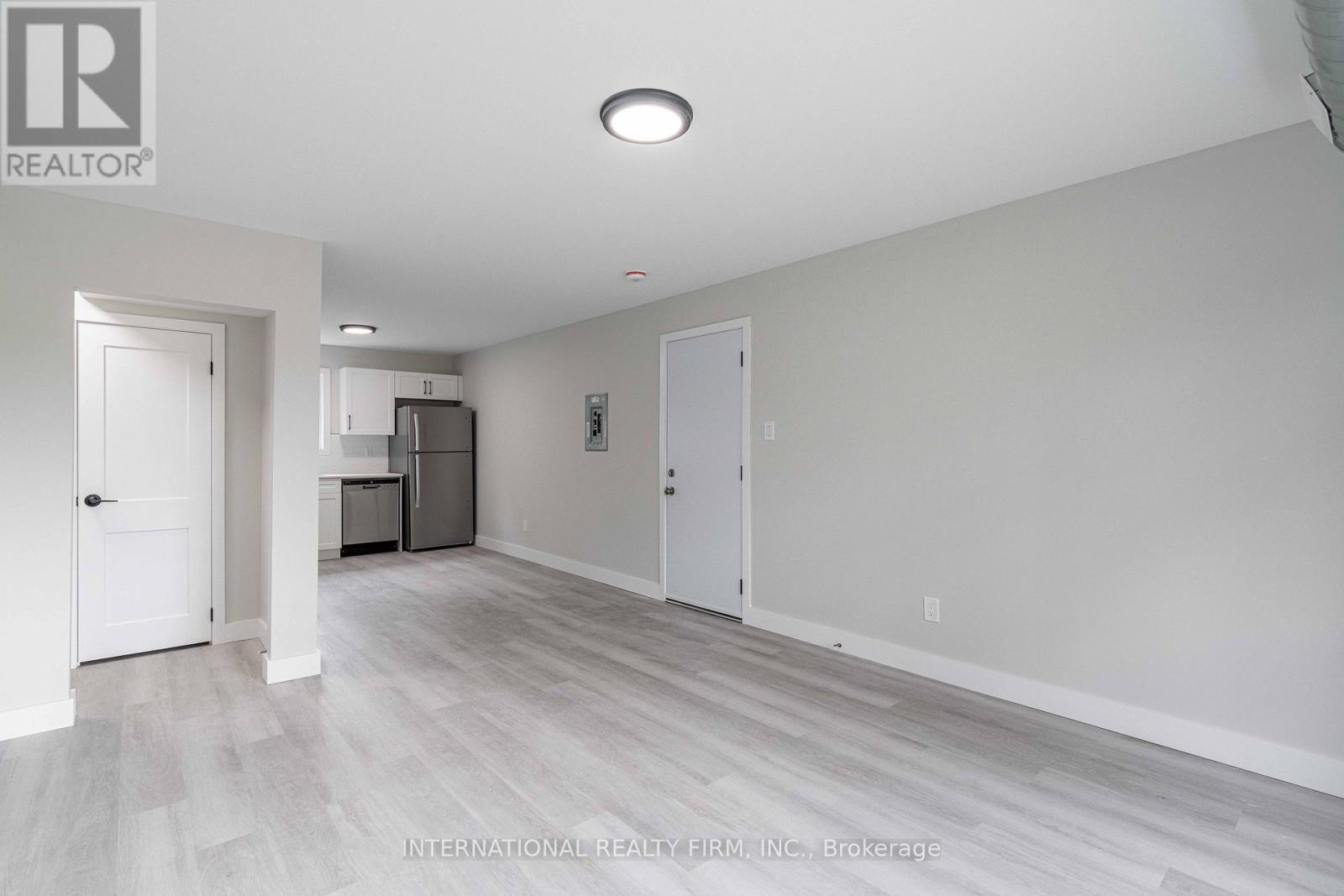 81 King Edward Avenue, London South, ON - Indoor Photo Showing Other Room