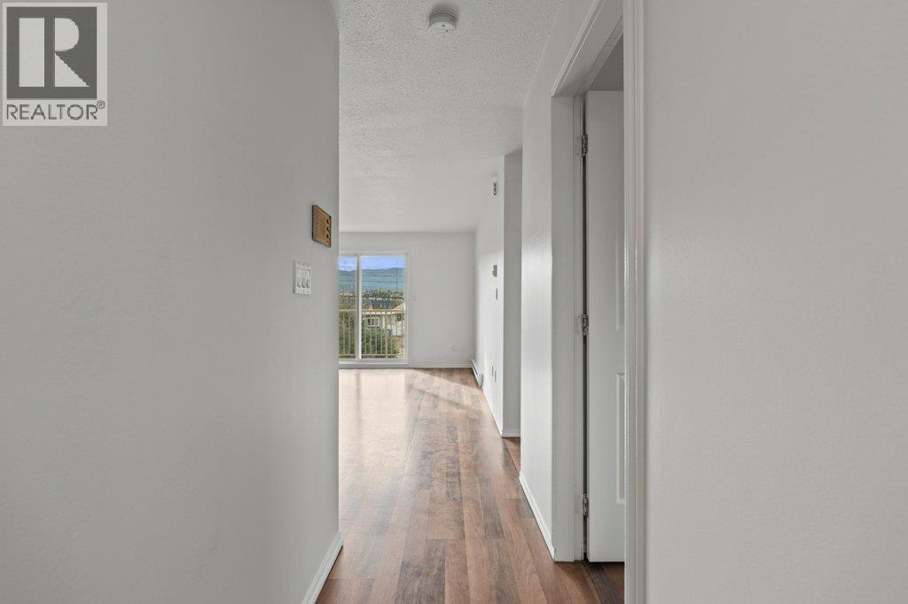 3304 35 Avenue Unit# 318, Vernon, BC - Indoor Photo Showing Other Room