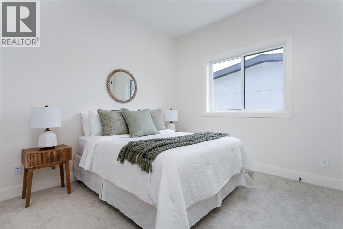913 Carnoustie Drive Lot# 12, Kelowna, BC - Indoor Photo Showing Bedroom