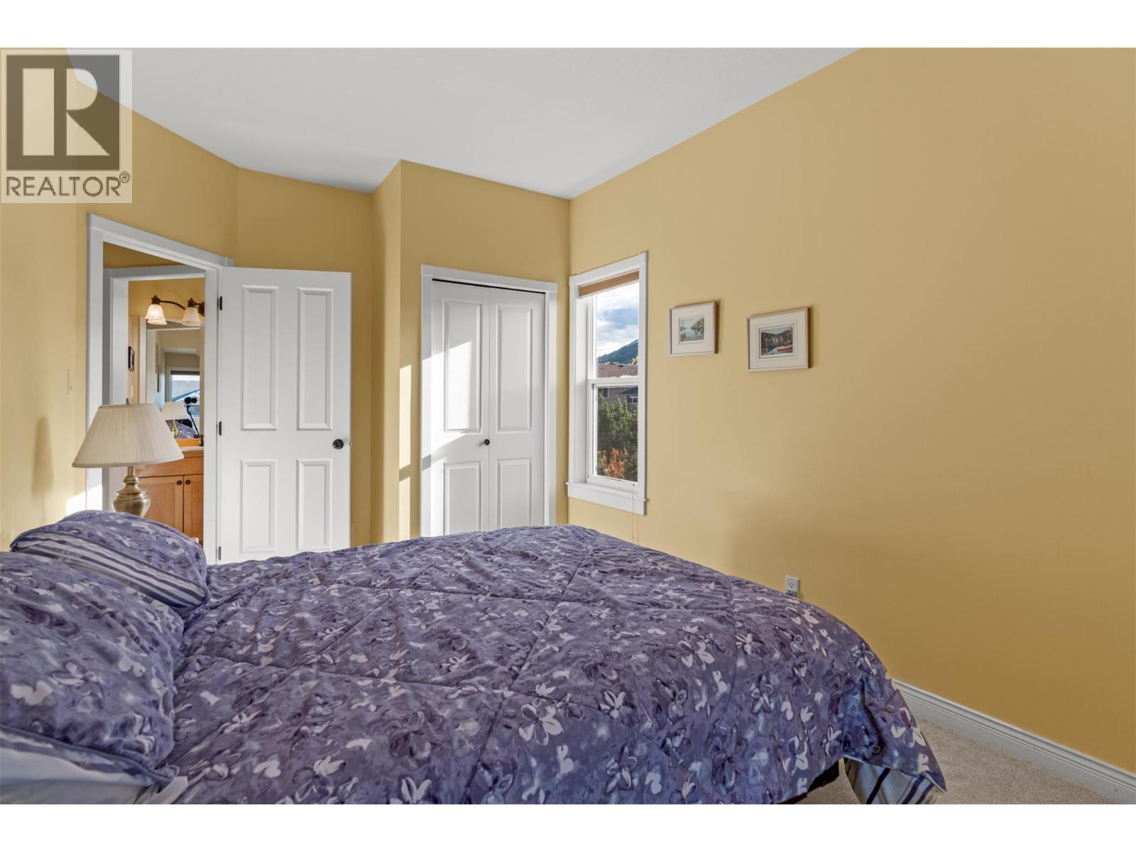 6785 Foothills Drive, Vernon, BC - Indoor Photo Showing Bedroom