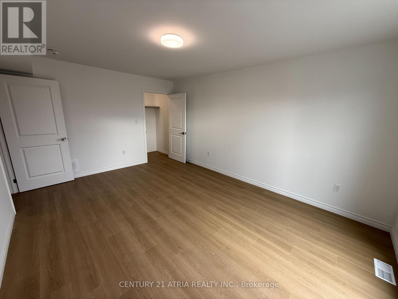 11 - 2 Slessor Boulevard, Grimsby, ON - Indoor Photo Showing Other Room