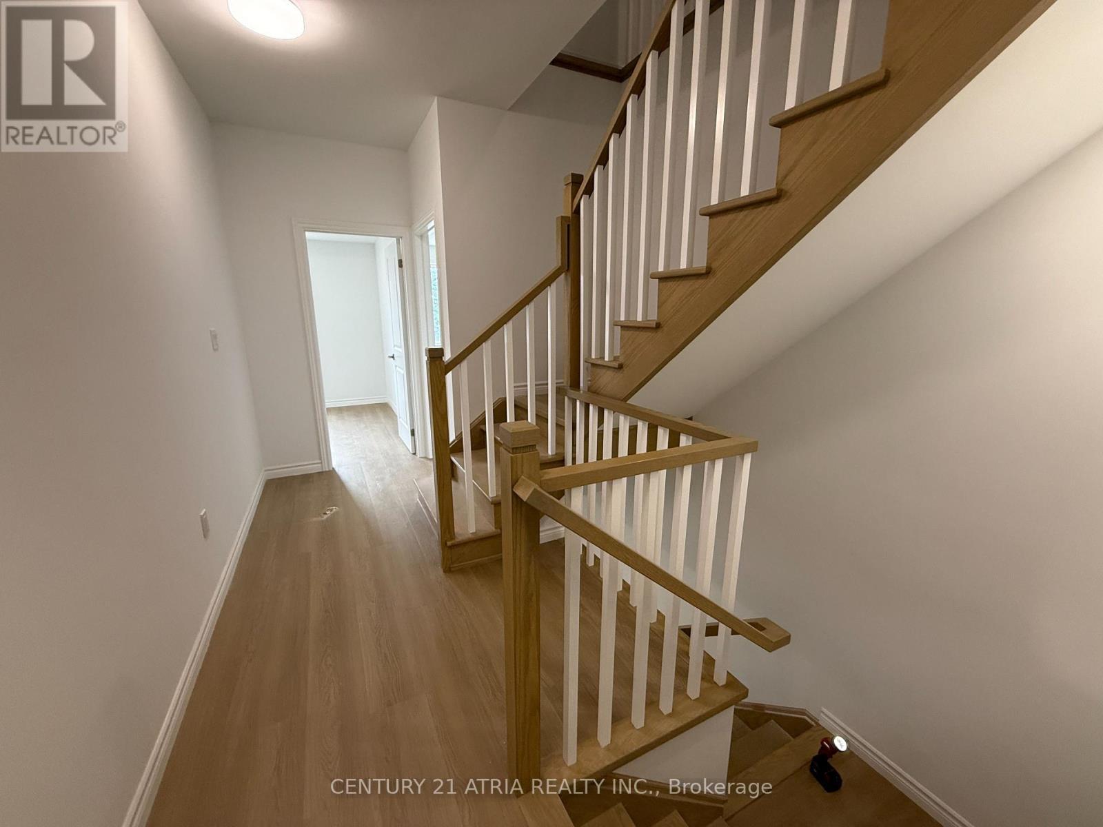 11 - 2 Slessor Boulevard, Grimsby, ON - Indoor Photo Showing Other Room