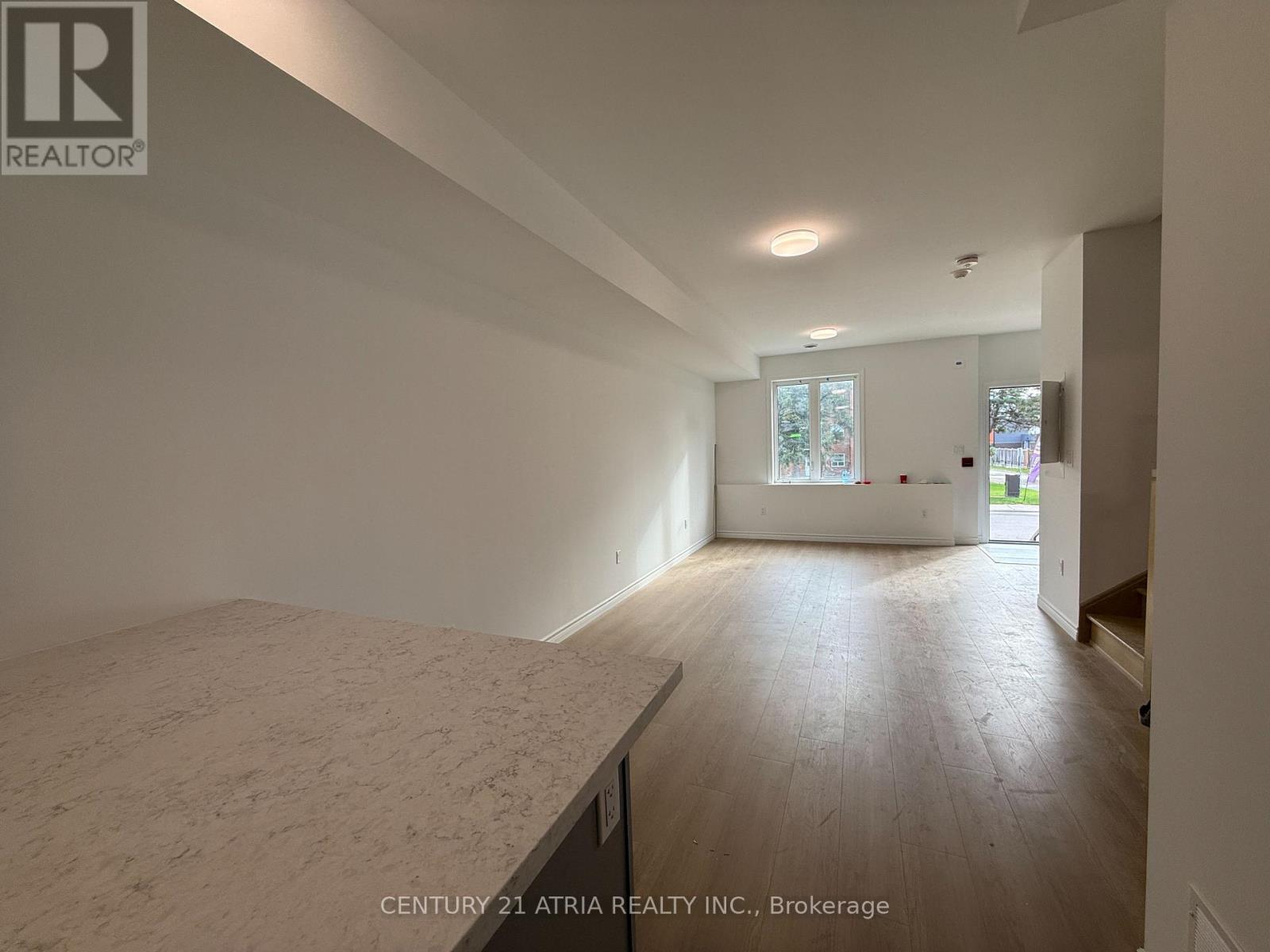 11 - 2 Slessor Boulevard, Grimsby, ON - Indoor Photo Showing Other Room