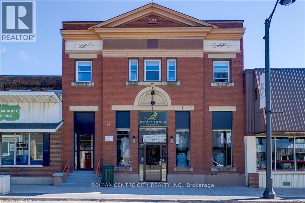 211 Main Street, Glencoe, ON - Outdoor With Facade