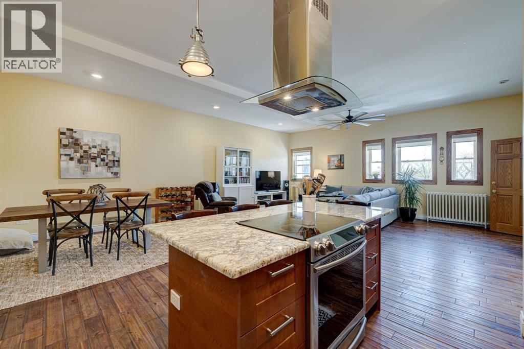 211 Main Street, Glencoe, ON - Indoor Photo Showing Other Room