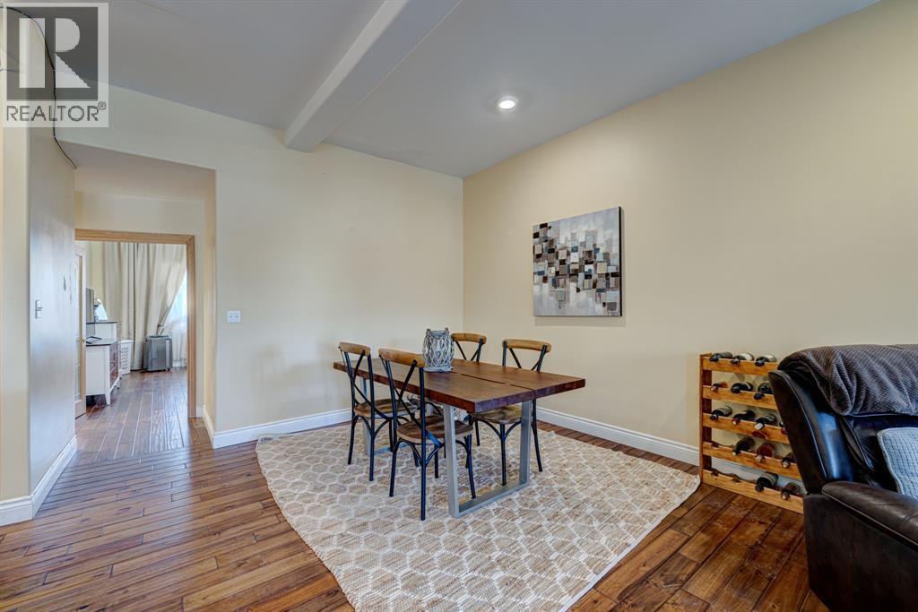 211 Main Street, Glencoe, ON - Indoor