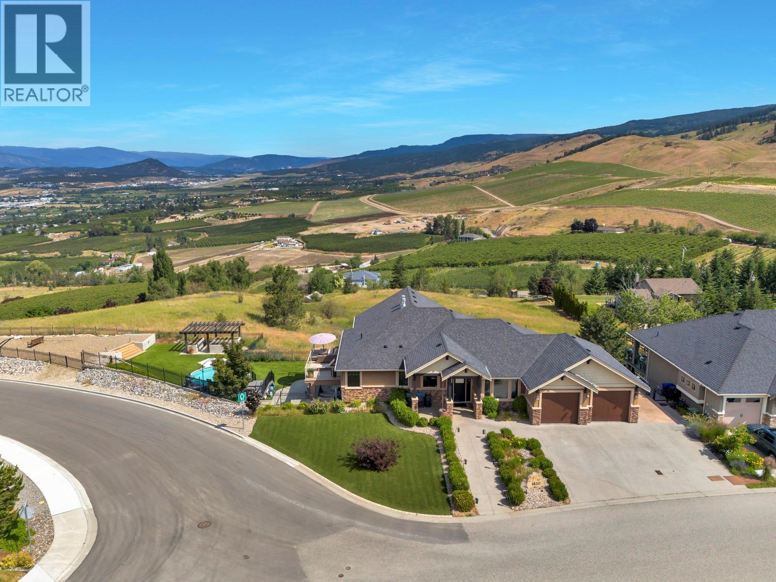 1830 Birkdale Avenue, Kelowna, BC - Outdoor With View