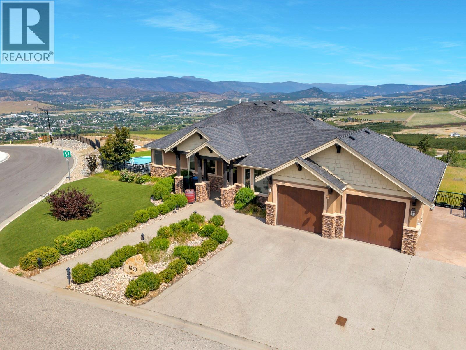 1830 Birkdale Avenue, Kelowna, BC - Outdoor