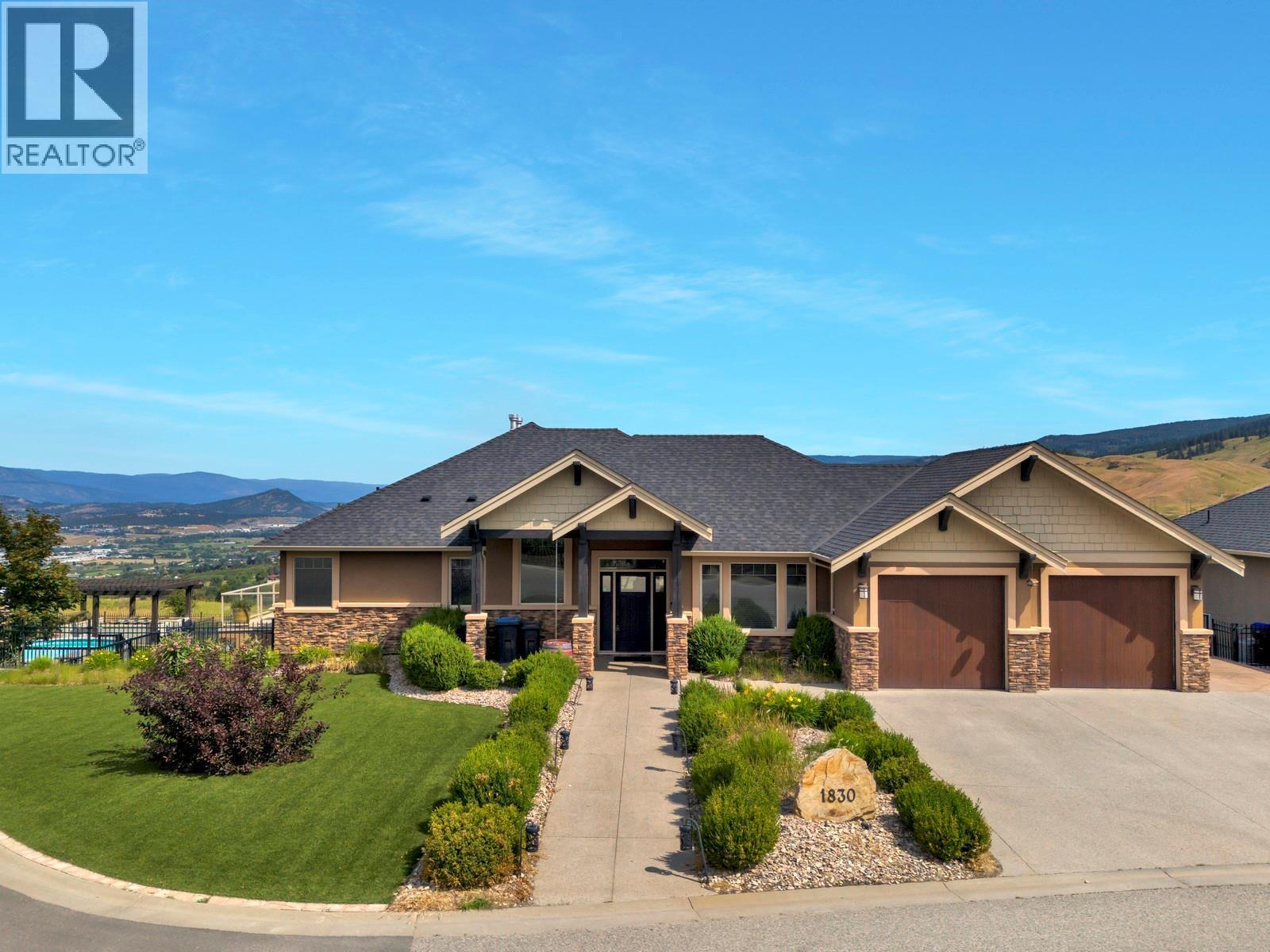 1830 Birkdale Avenue, Kelowna, BC - Outdoor With Facade