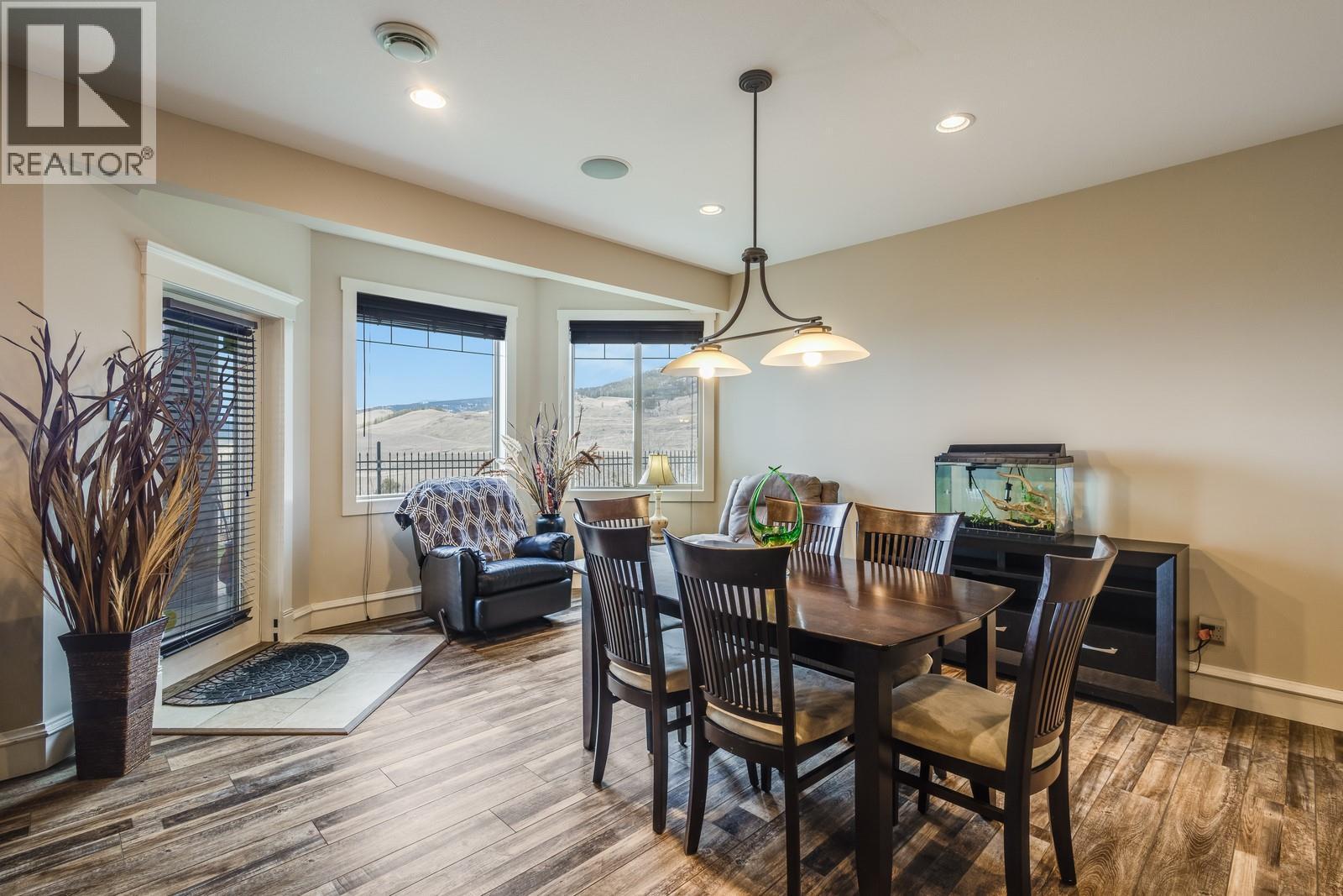 1830 Birkdale Avenue, Kelowna, BC - Indoor Photo Showing Dining Room