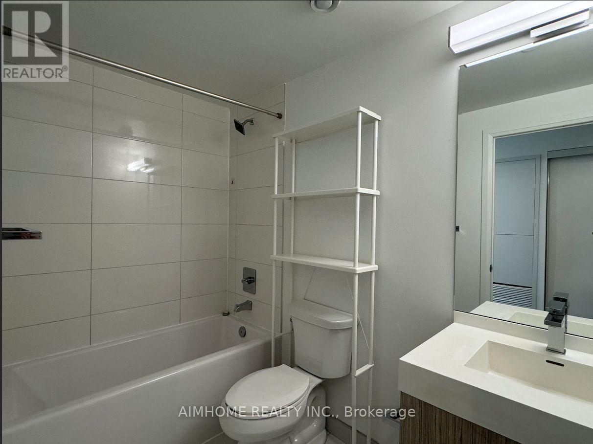 1025 - 251 Jarvis Street, Toronto, ON - Indoor Photo Showing Bathroom