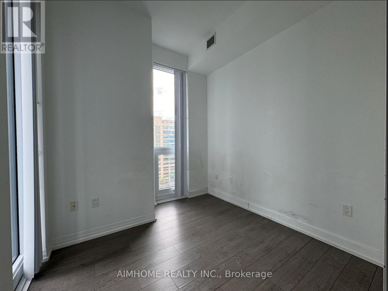 1025 - 251 Jarvis Street, Toronto, ON - Indoor Photo Showing Other Room