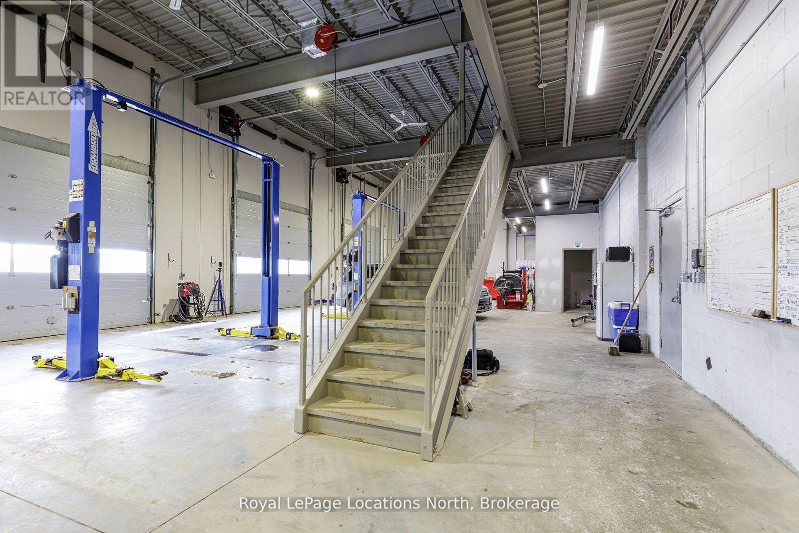 100 - 245 Raglan Street E, Collingwood, ON