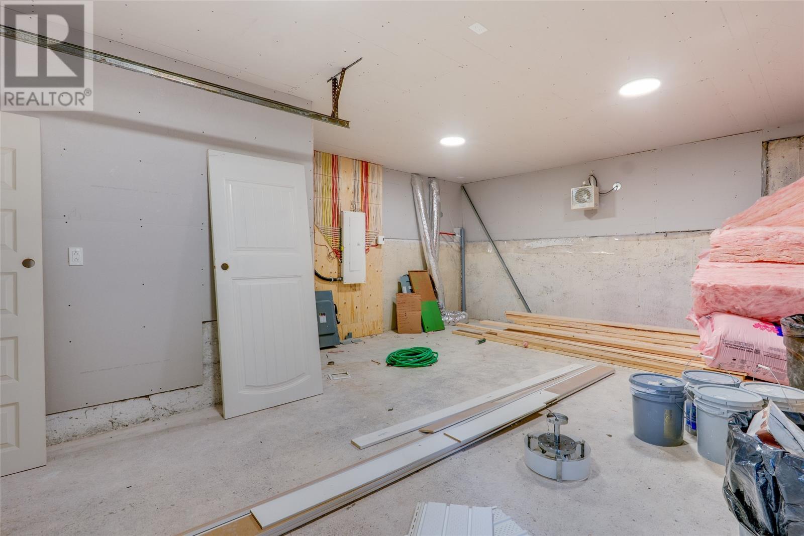 8 Briens Road, Holyrood, NL - Indoor