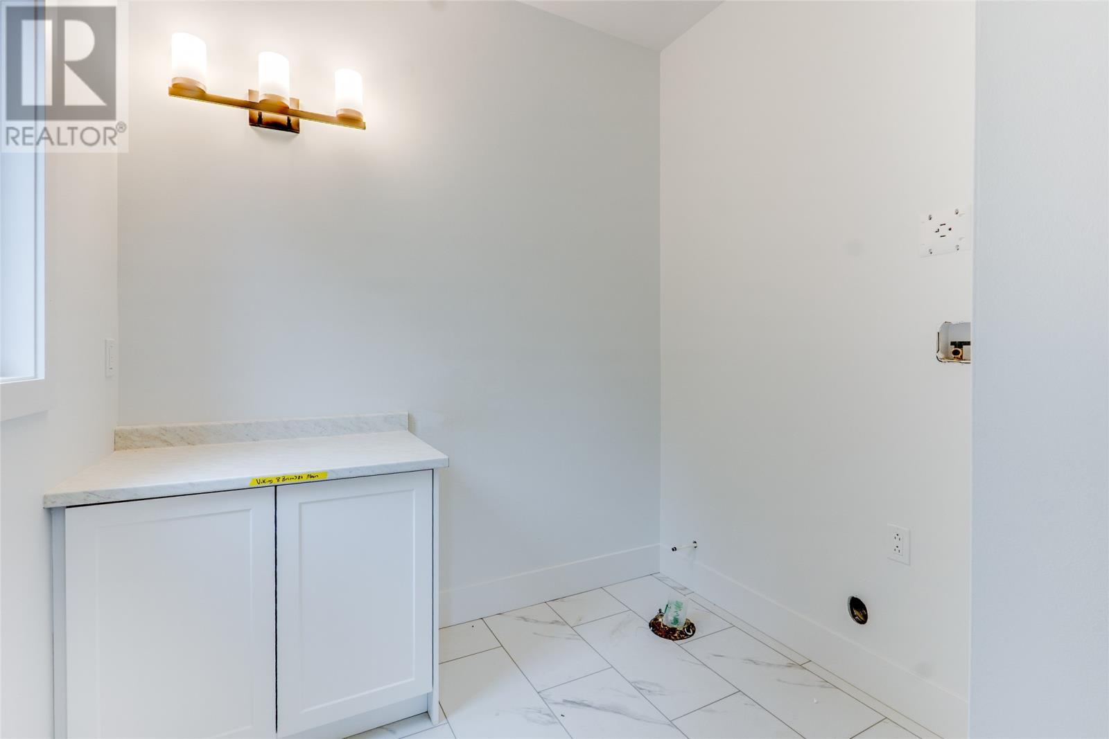 8 Briens Road, Holyrood, NL - Indoor Photo Showing Other Room