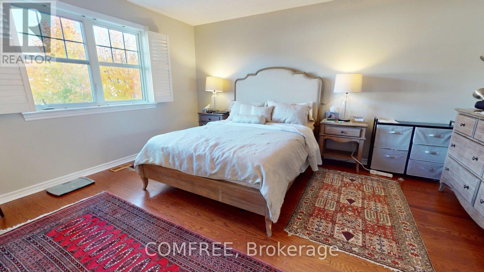 29D Cresthaven Drive, Ottawa, ON - Indoor Photo Showing Bedroom