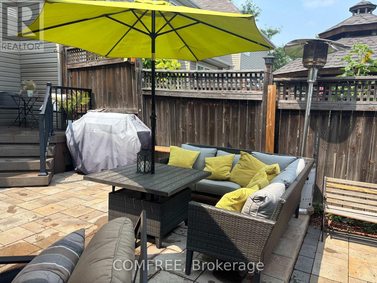 29D Cresthaven Drive, Ottawa, ON - Outdoor With Deck Patio Veranda