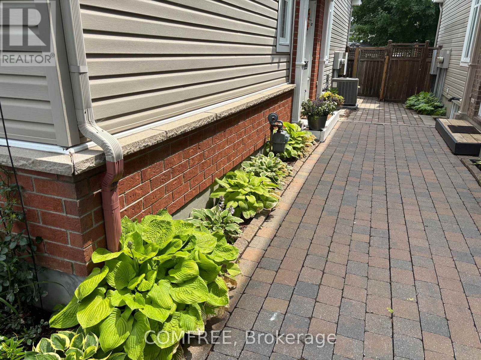 29D Cresthaven Drive, Ottawa, ON - Outdoor With Deck Patio Veranda