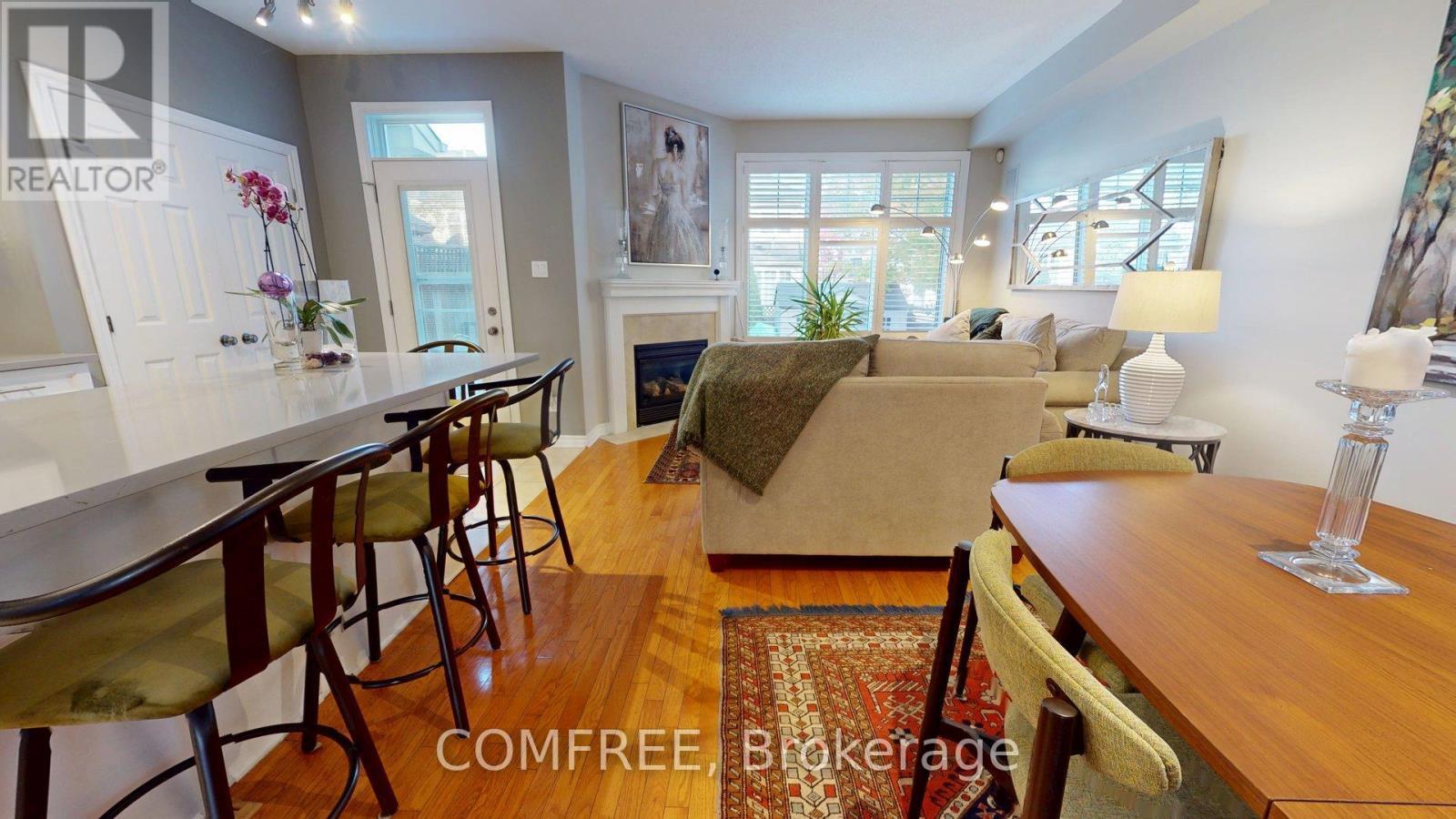 29D Cresthaven Drive, Ottawa, ON - Indoor