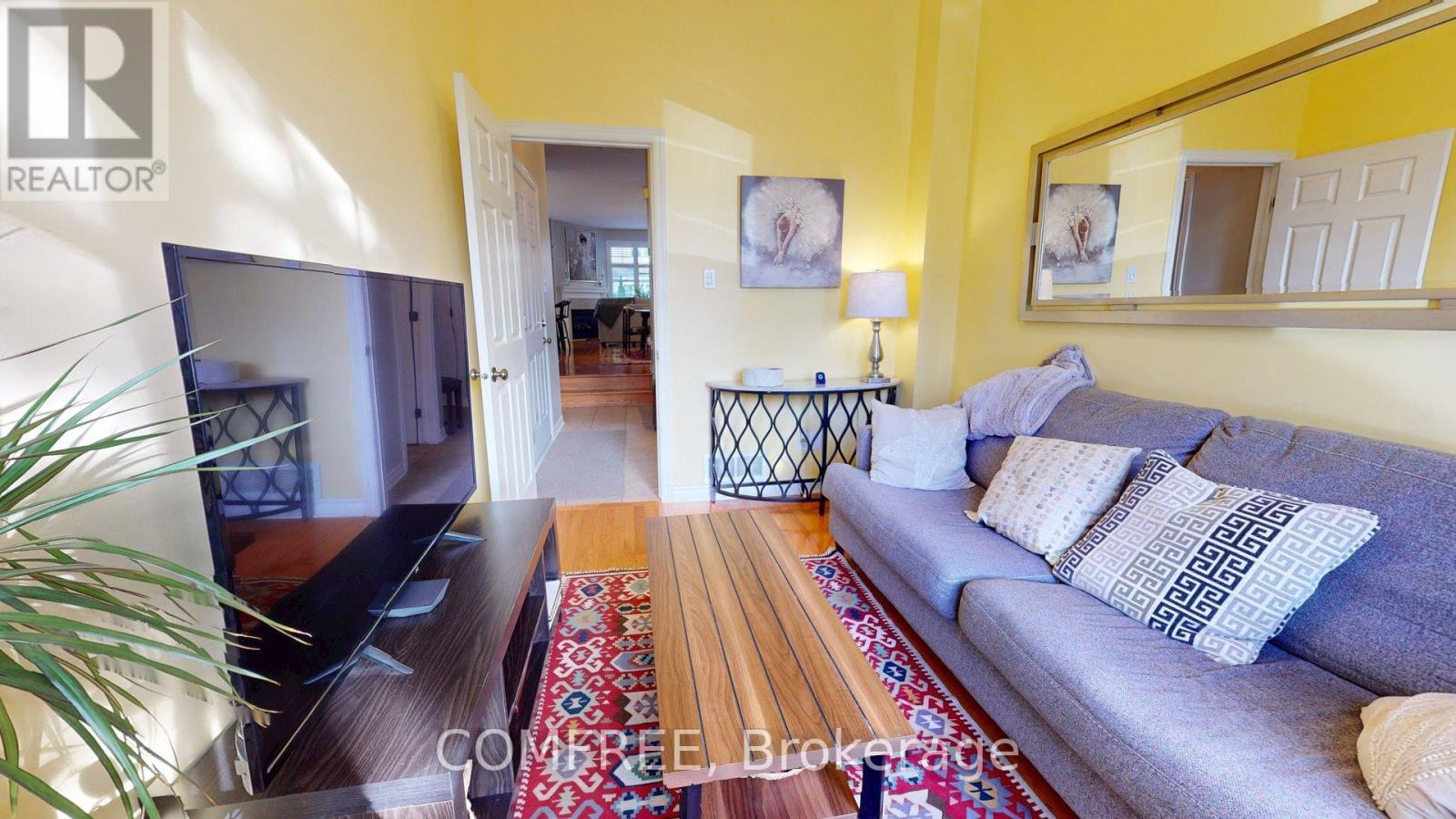 29D Cresthaven Drive, Ottawa, ON - Indoor