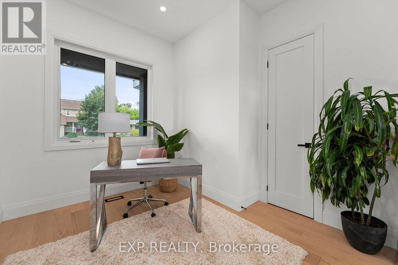 838 Elmwood Street, Georgina, ON - Indoor Photo Showing Office