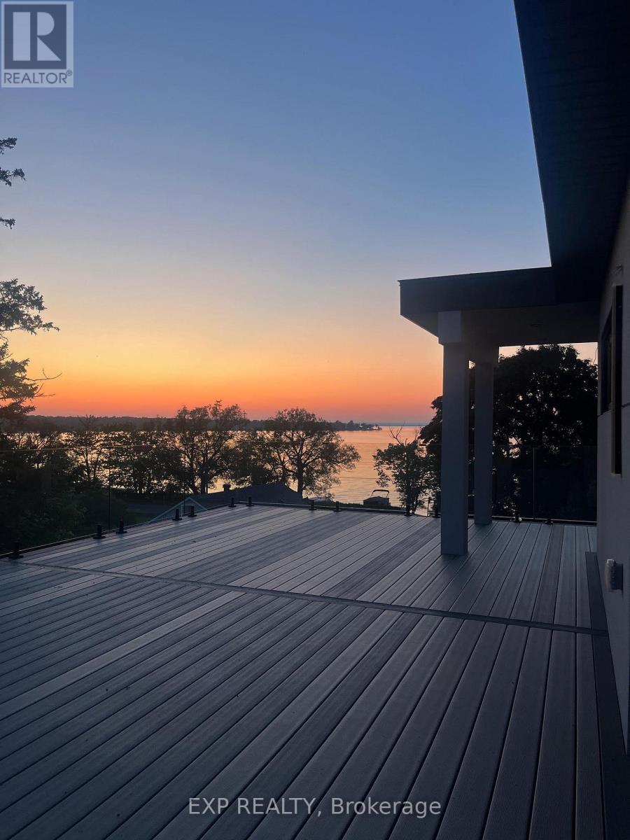 838 Elmwood Street, Georgina, ON - Outdoor With Body Of Water With View