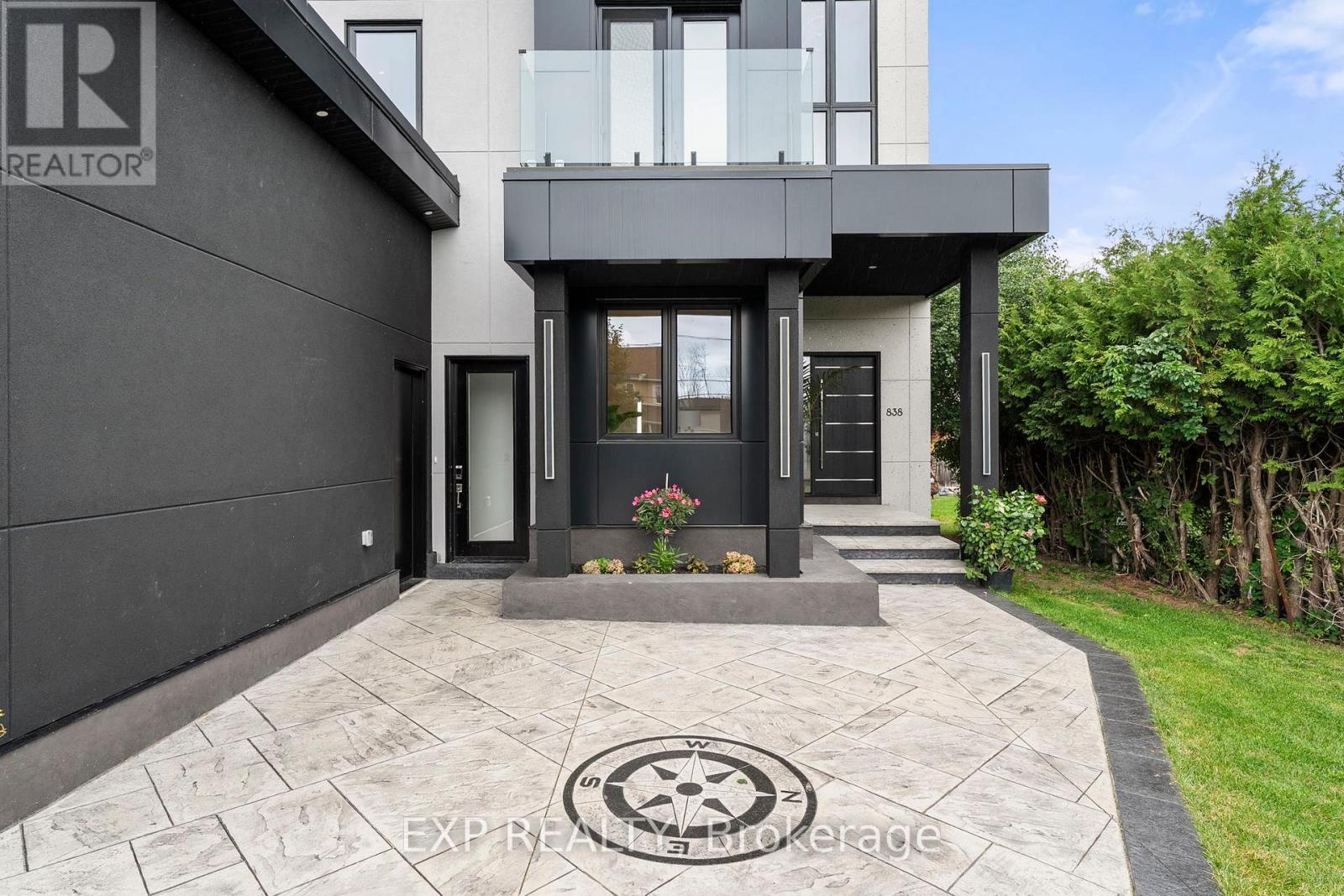 838 Elmwood Street, Georgina, ON - Outdoor