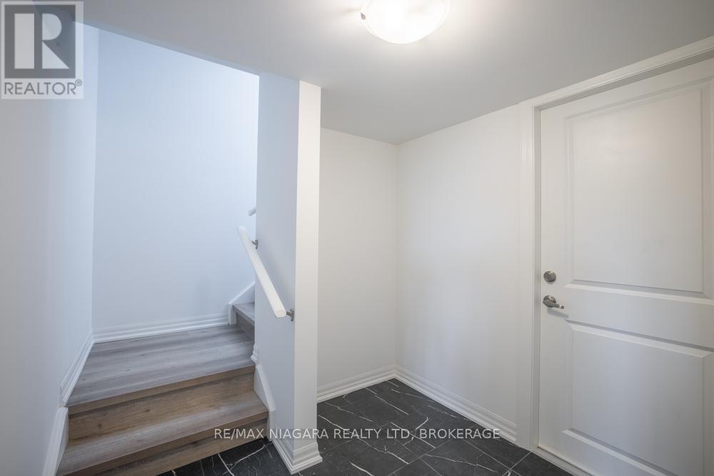 Lower - 158 Hillcrest Road, Port Colborne (Main Street), ON - Indoor Photo Showing Other Room