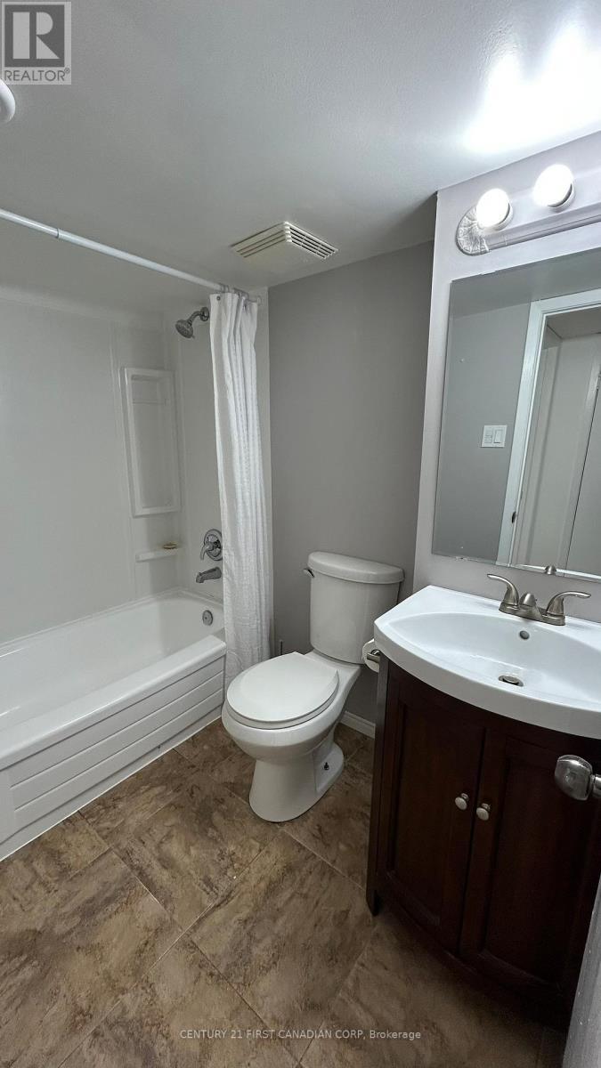 Unit 3 - Lower - 1473 Adelaide Street N, London North (North G), ON