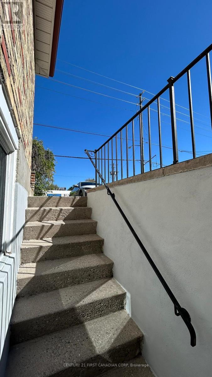 Unit 3 - Lower - 1473 Adelaide Street N, London North (North G), ON