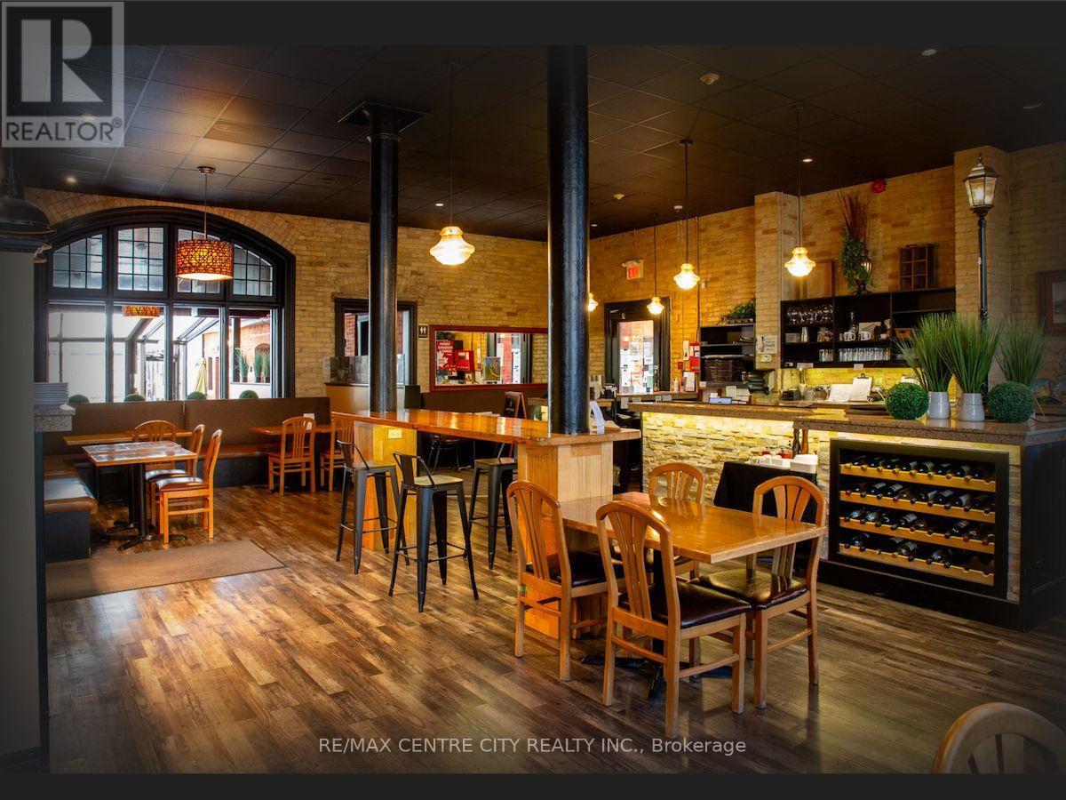 71 Frank Street, Strathroy-Caradoc (Nw), ON