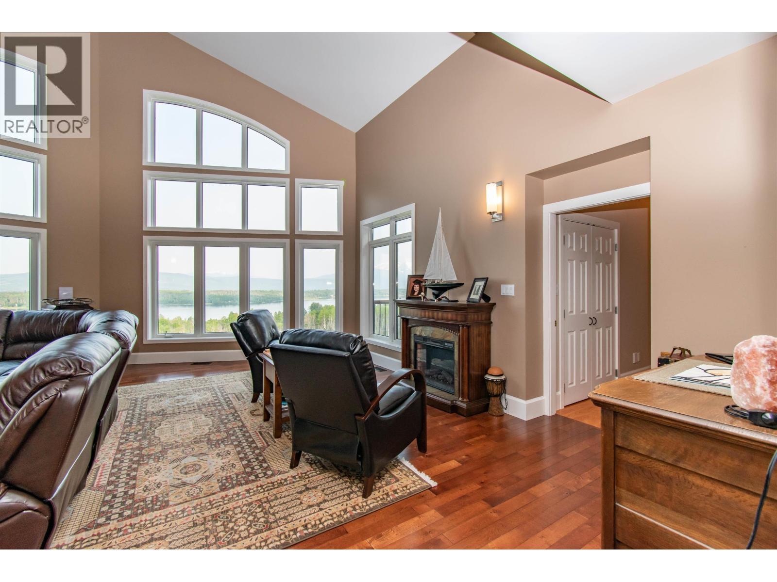 8020 Hislop Road, Telkwa, BC - Indoor With Fireplace