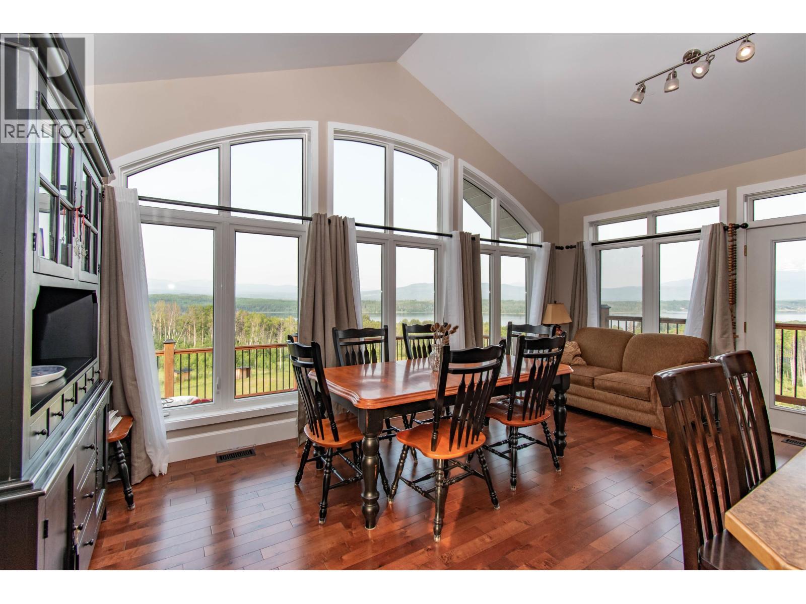 8020 Hislop Road, Telkwa, BC - Indoor Photo Showing Dining Room