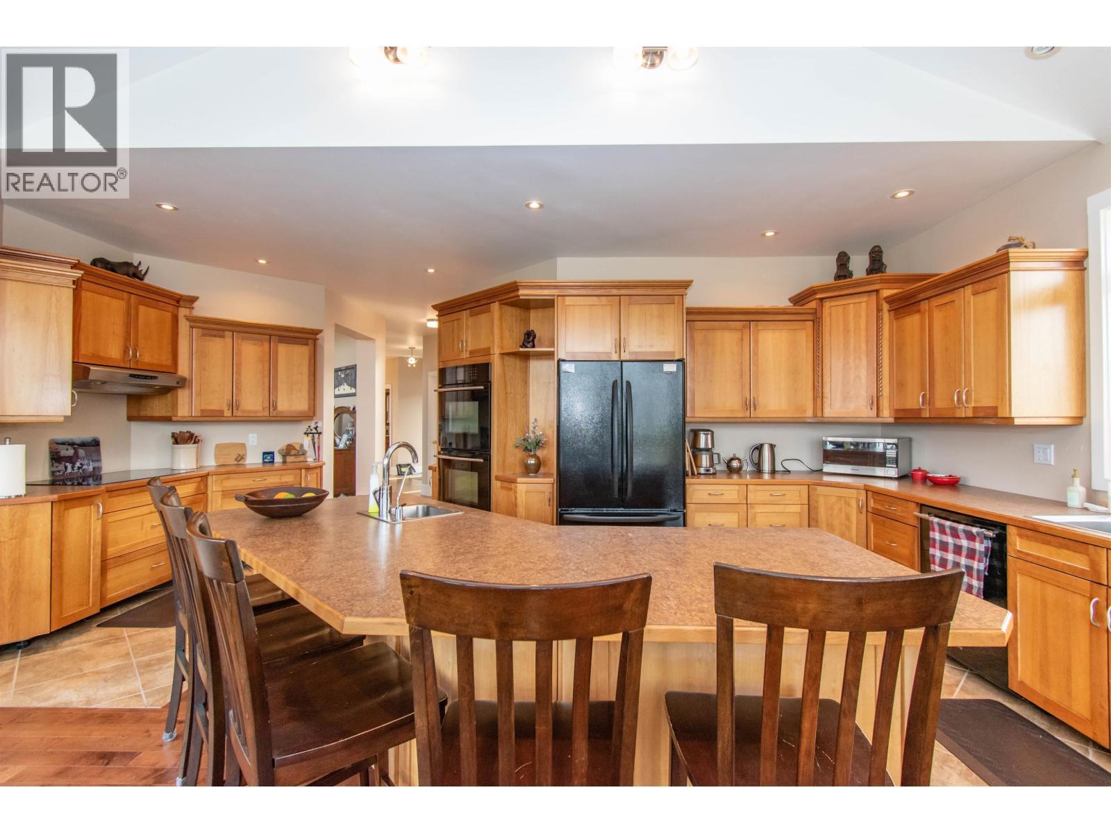 8020 Hislop Road, Telkwa, BC - Indoor Photo Showing Kitchen