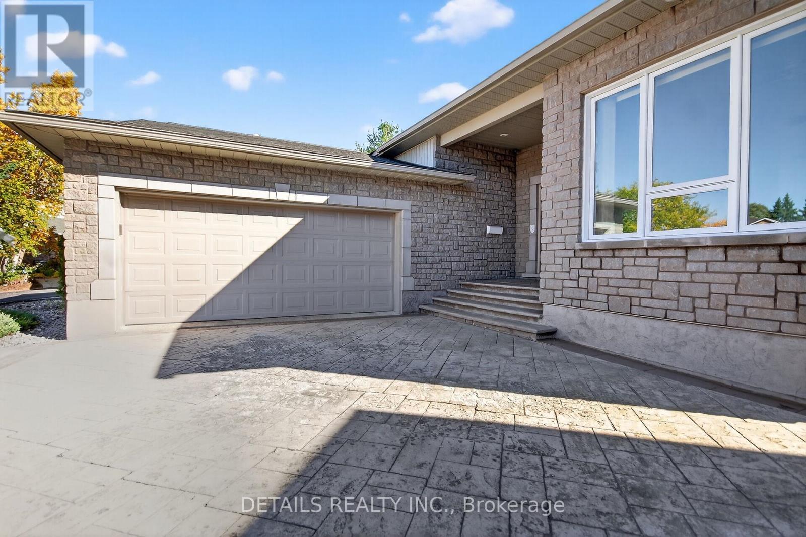 7 Eagle Chase Court, Ottawa, ON - Outdoor With Exterior