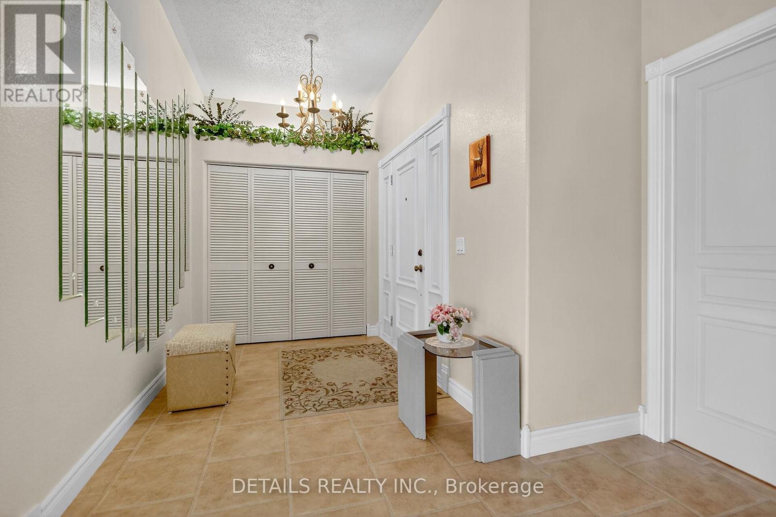 7 Eagle Chase Court, Ottawa, ON - Indoor Photo Showing Other Room