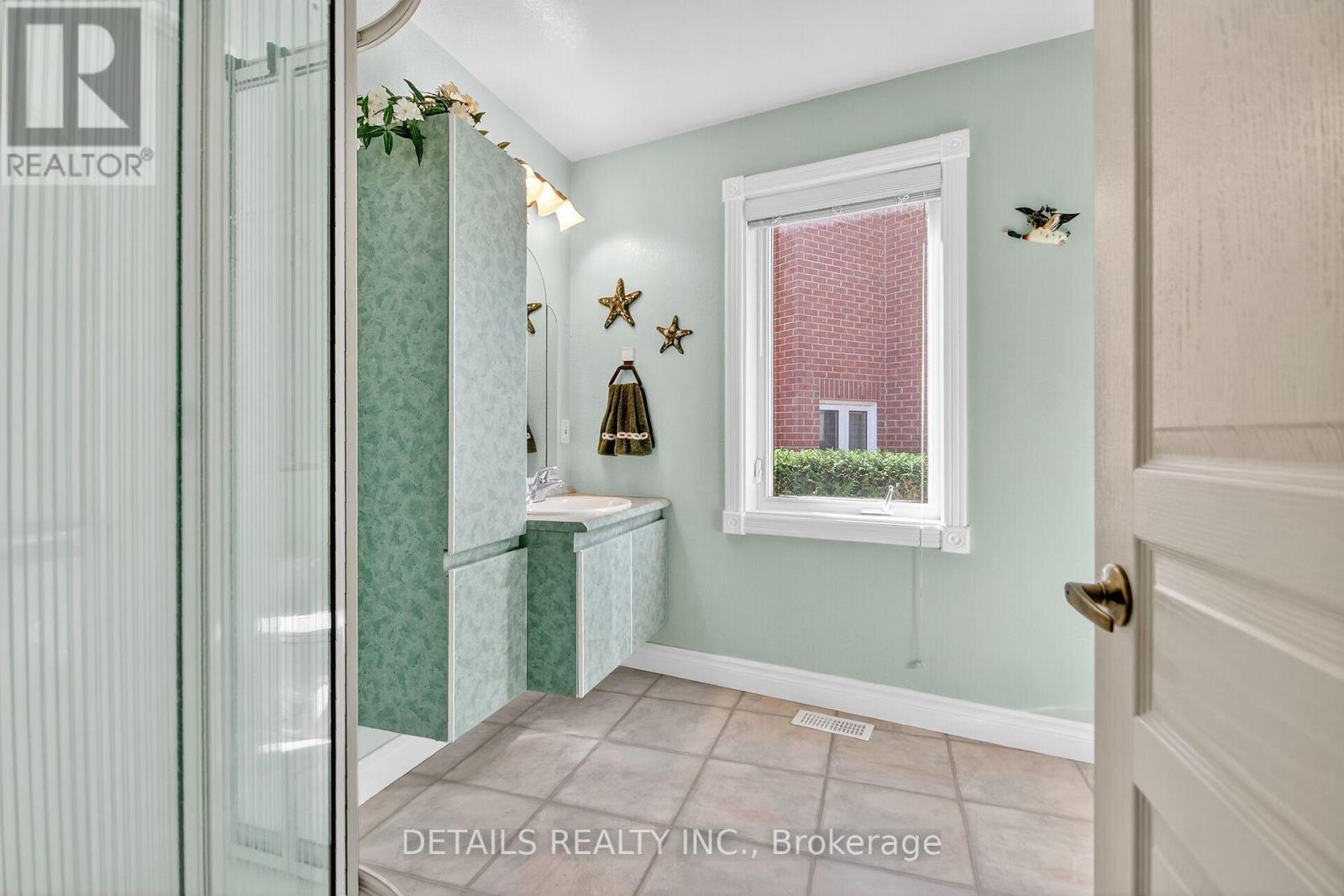 7 Eagle Chase Court, Ottawa, ON - Indoor Photo Showing Bathroom