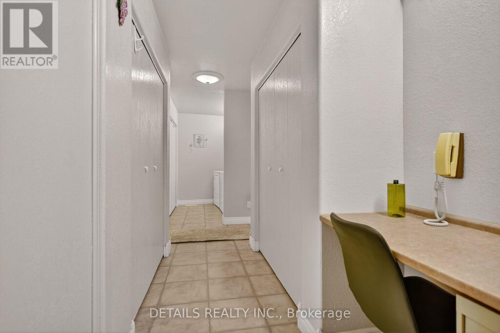 Mud Room with inside Garage Access - 7 Eagle Chase Court, Ottawa, ON - Indoor