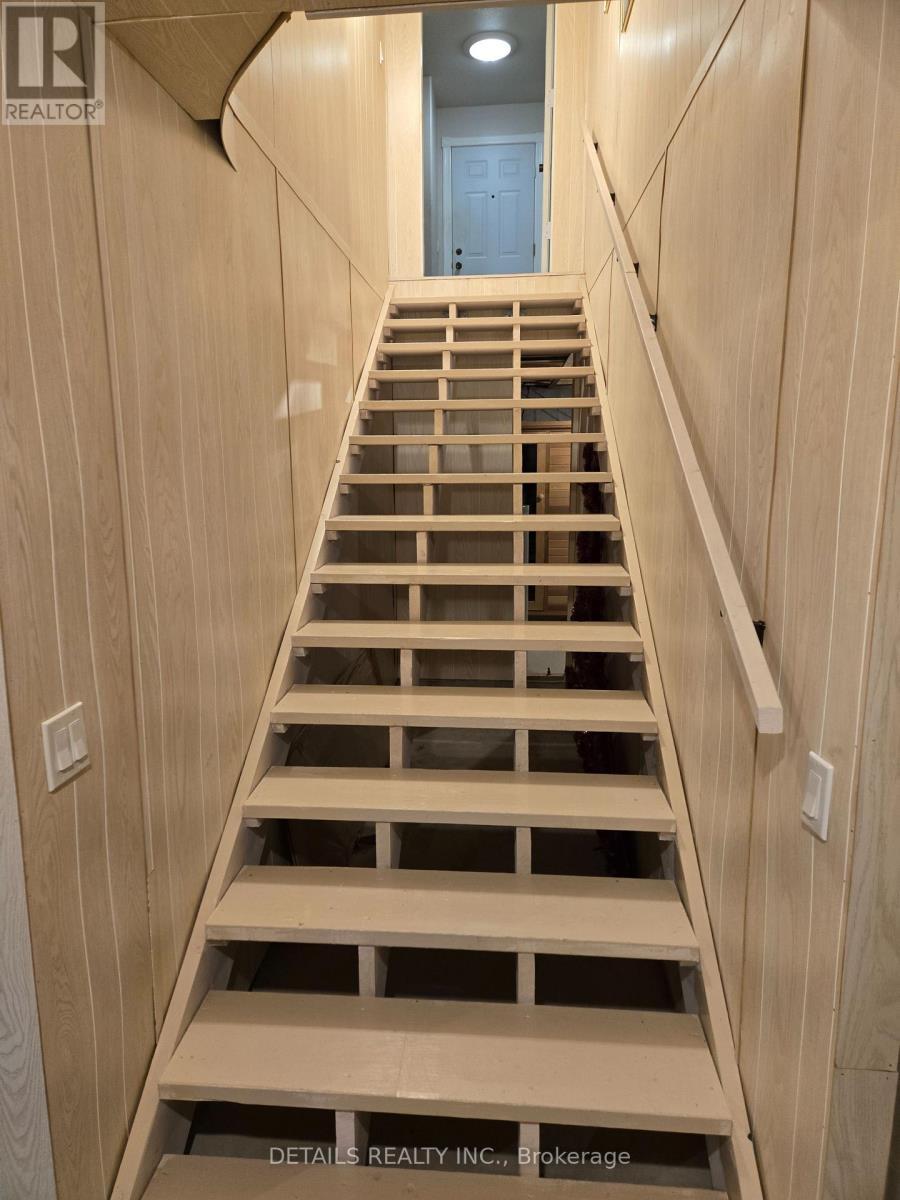 7 Eagle Chase Court, Ottawa, ON - Indoor Photo Showing Other Room