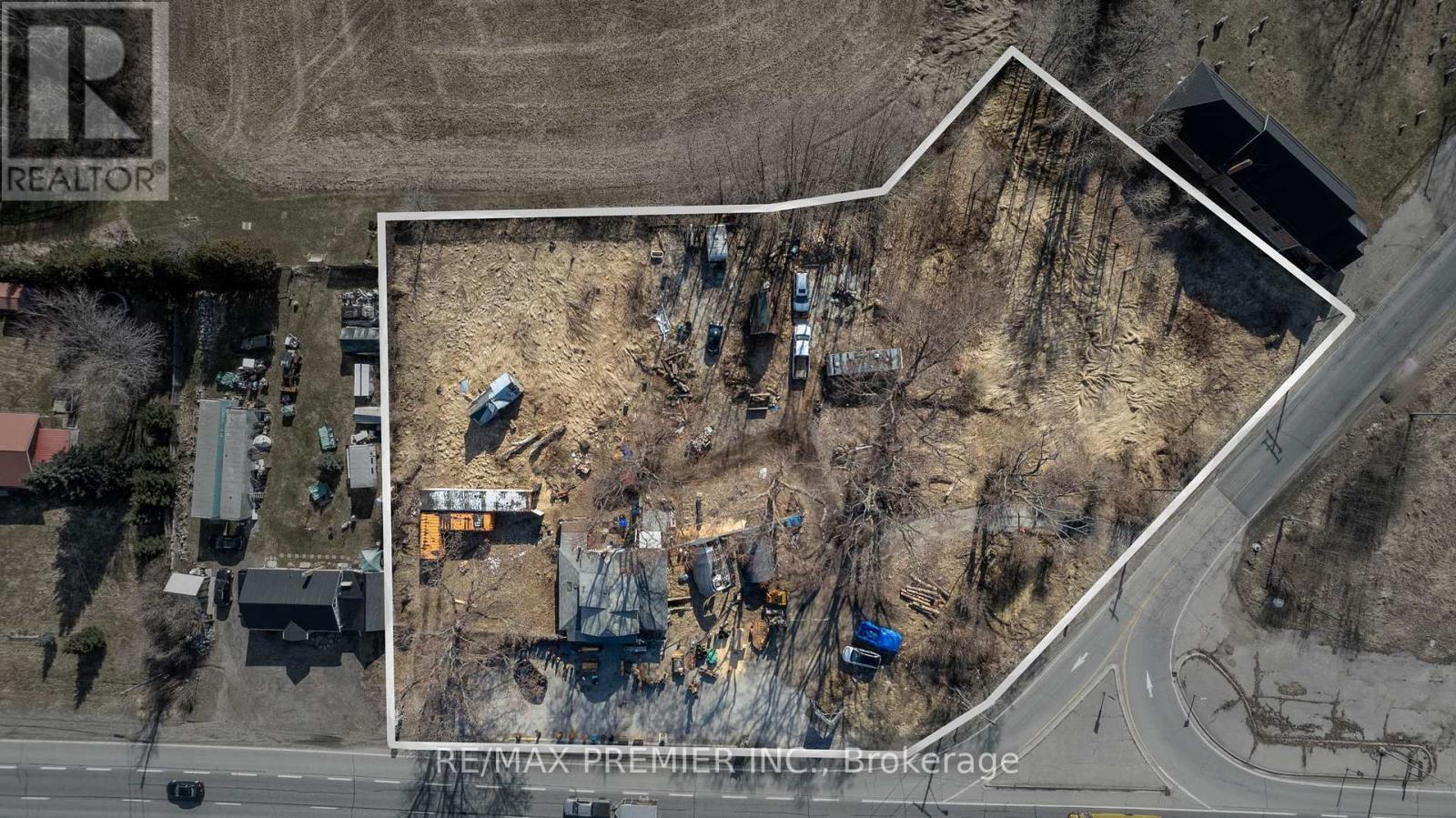 8665 Hwy 11, Severn, ON