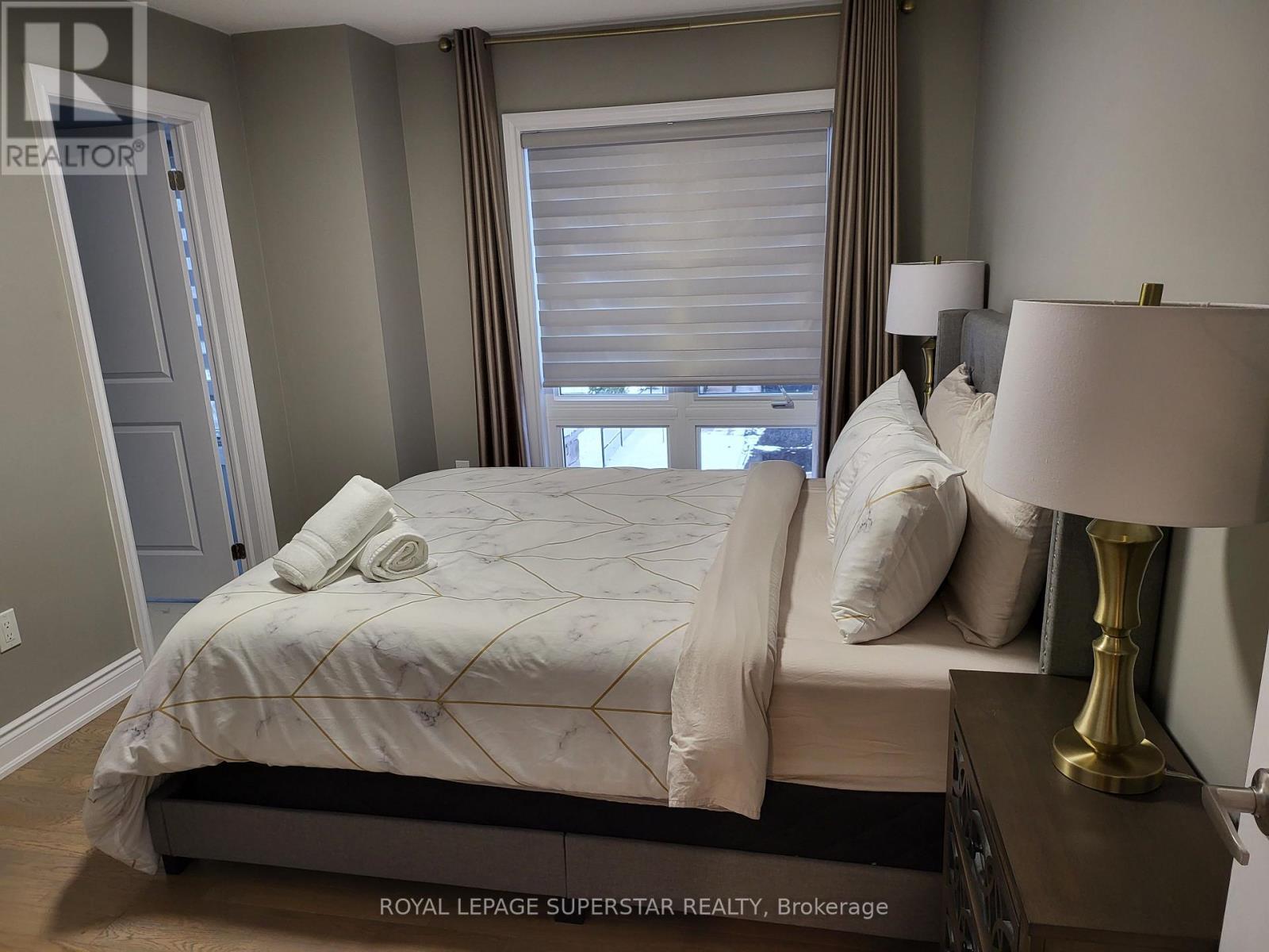 13 Eberhardt Drive, Wasaga Beach, ON - Indoor Photo Showing Bedroom