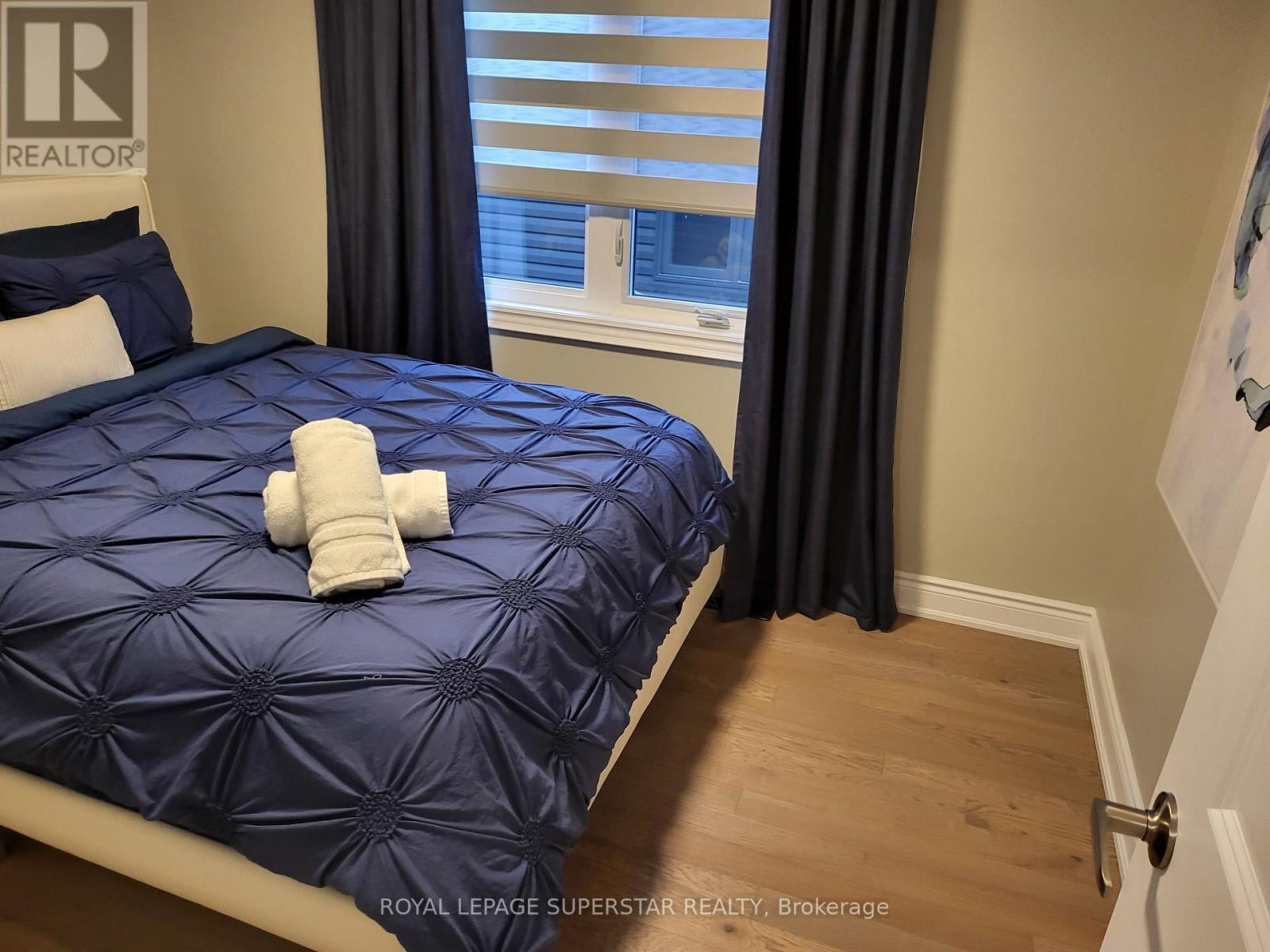 13 Eberhardt Drive, Wasaga Beach, ON - Indoor Photo Showing Bedroom
