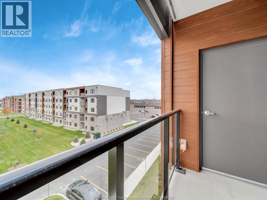 2550 Sandwich West Parkway Unit# 416, Lasalle, ON - Outdoor With Balcony With Exterior