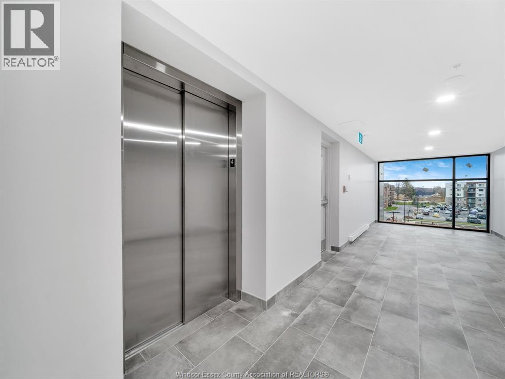 2550 Sandwich West Parkway Unit# 416, Lasalle, ON - Indoor Photo Showing Other Room