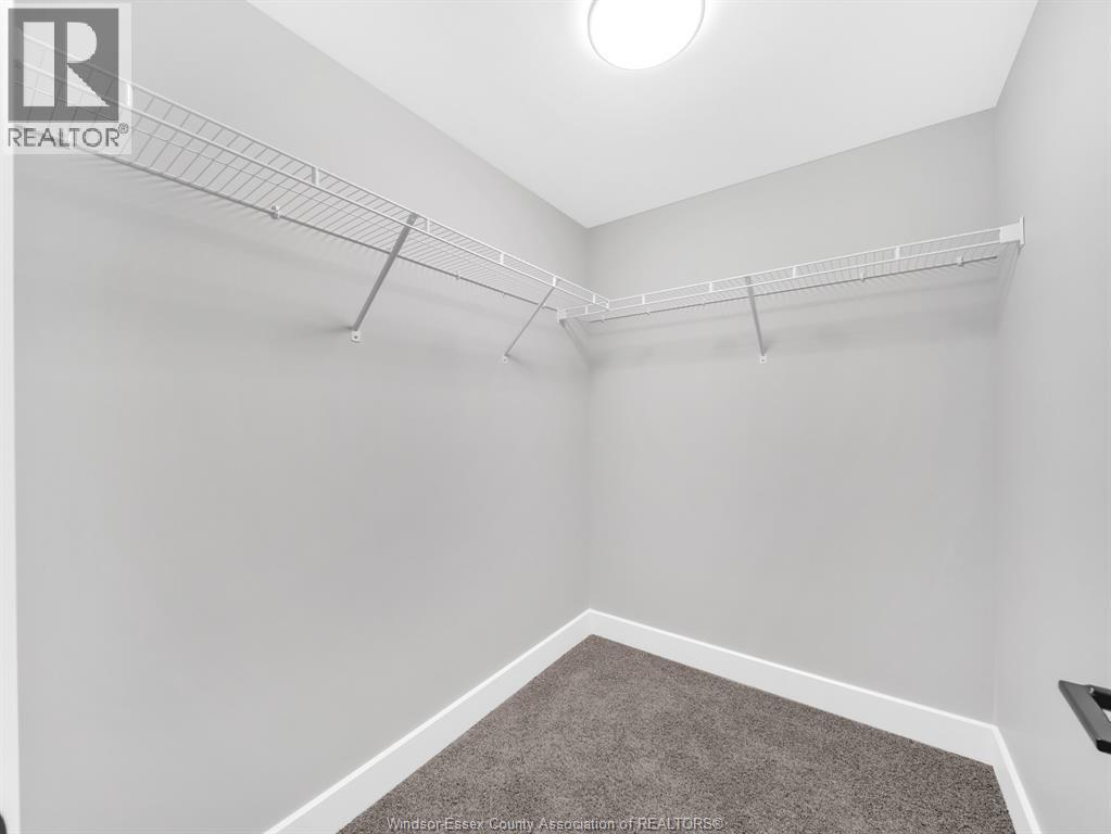 2550 Sandwich West Parkway Unit# 416, Lasalle, ON - Indoor With Storage