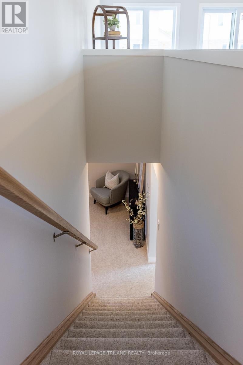 144 Styles Drive, St. Thomas, ON - Indoor Photo Showing Other Room