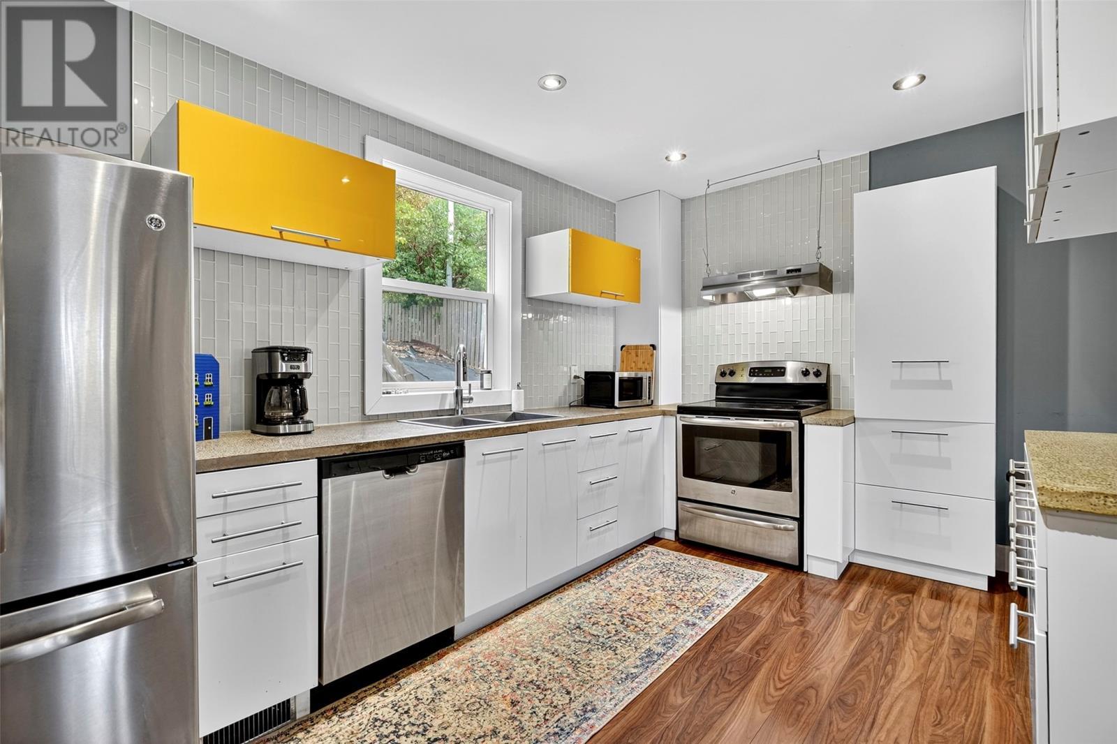 10 Gill Place, St. John'S, NL - Indoor Photo Showing Kitchen With Double Sink
