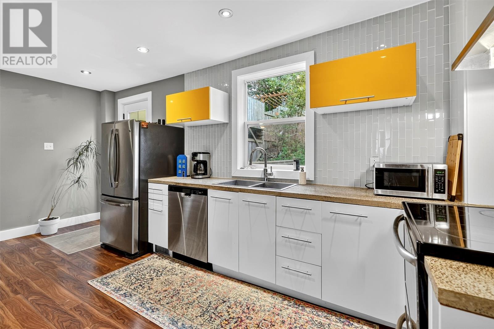 10 Gill Place, St. John'S, NL - Indoor Photo Showing Kitchen With Double Sink