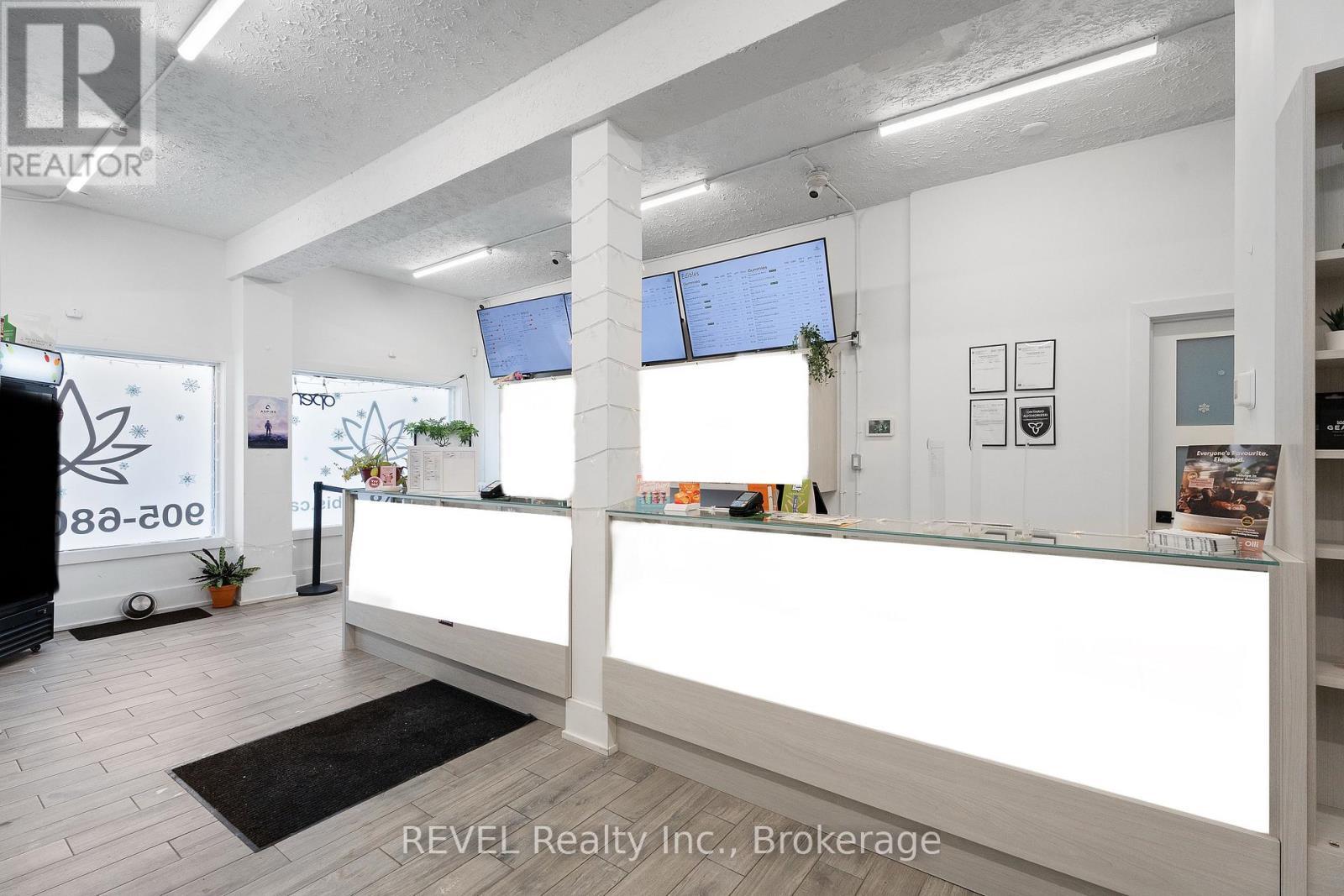 50 Front Street N, Thorold (Thorold Downtown), ON