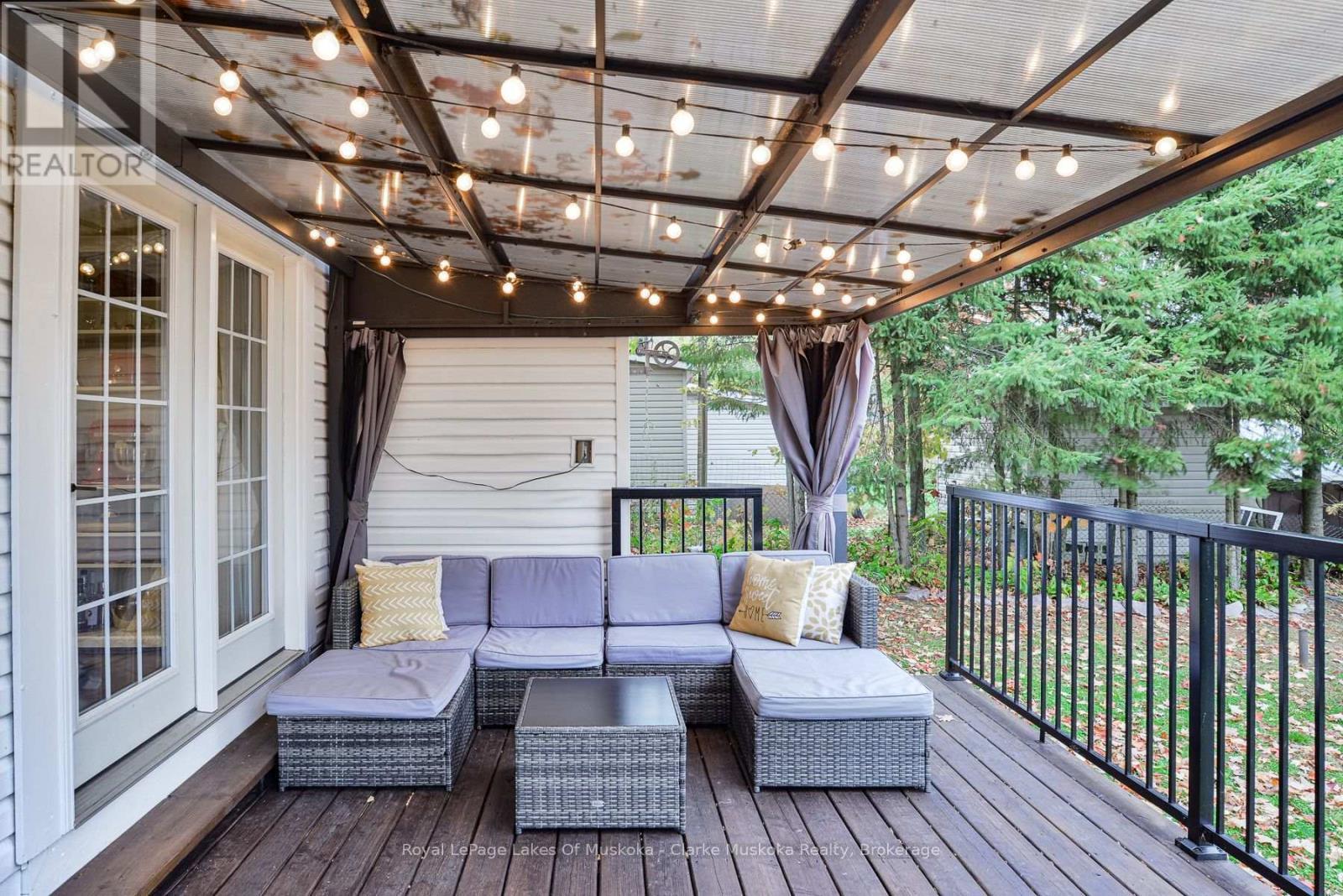 313 Ouida Street, Tay (Waubaushene), ON - Outdoor With Deck Patio Veranda With Exterior